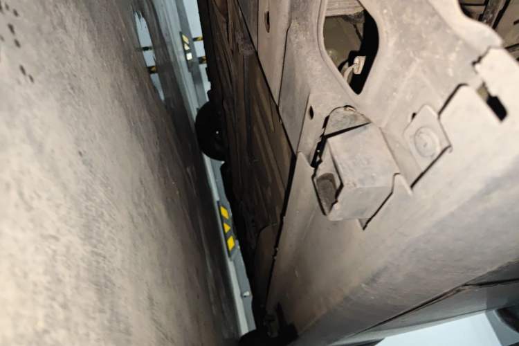Used MINI 2010 1.6L COOPER 50 Mayfair Chassis Rear Right