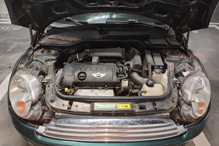 Used MINI 2010 1.6L COOPER 50 Mayfair Engine Bay