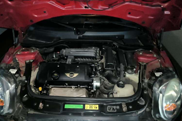 Used MINI 2010 1.6L COOPER Cheer Engine Bay