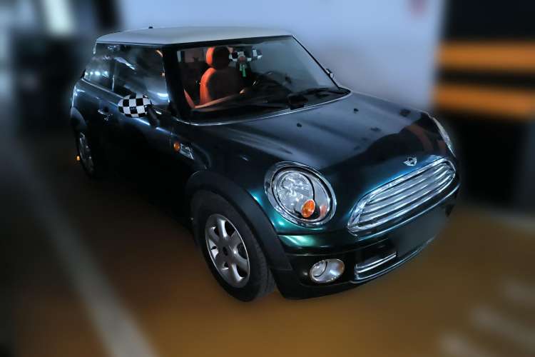 Used MINI 2010 1.6L COOPER Cheer Front Right 45 Deg
