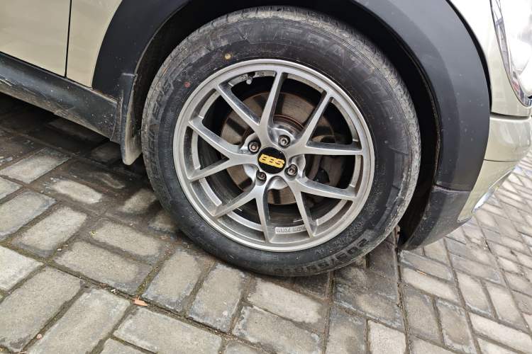 Used MINI 2010 1.6L COOPER Cheer Right Front Wheel Hub