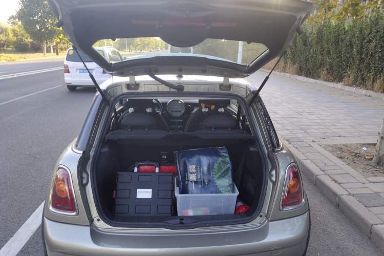 Used MINI 2010 1.6L COOPER Cheer Trunk