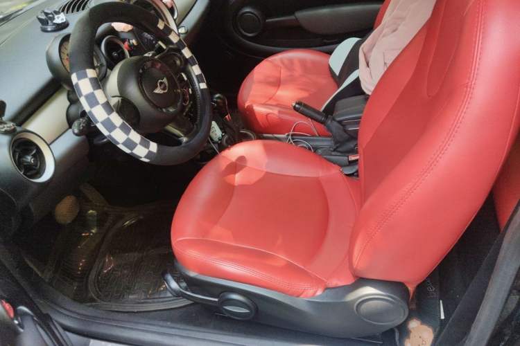 Used MINI 2011 1.6L ONE Driver Seat