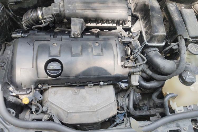 Used MINI 2011 1.6L ONE Engine Bay