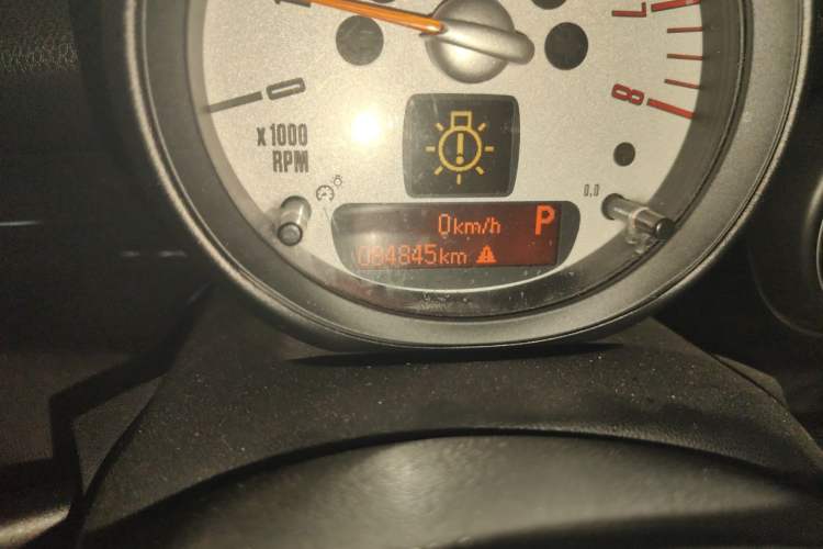 Used MINI 2011 1.6L COOPER Excitement Odometer Close Up
