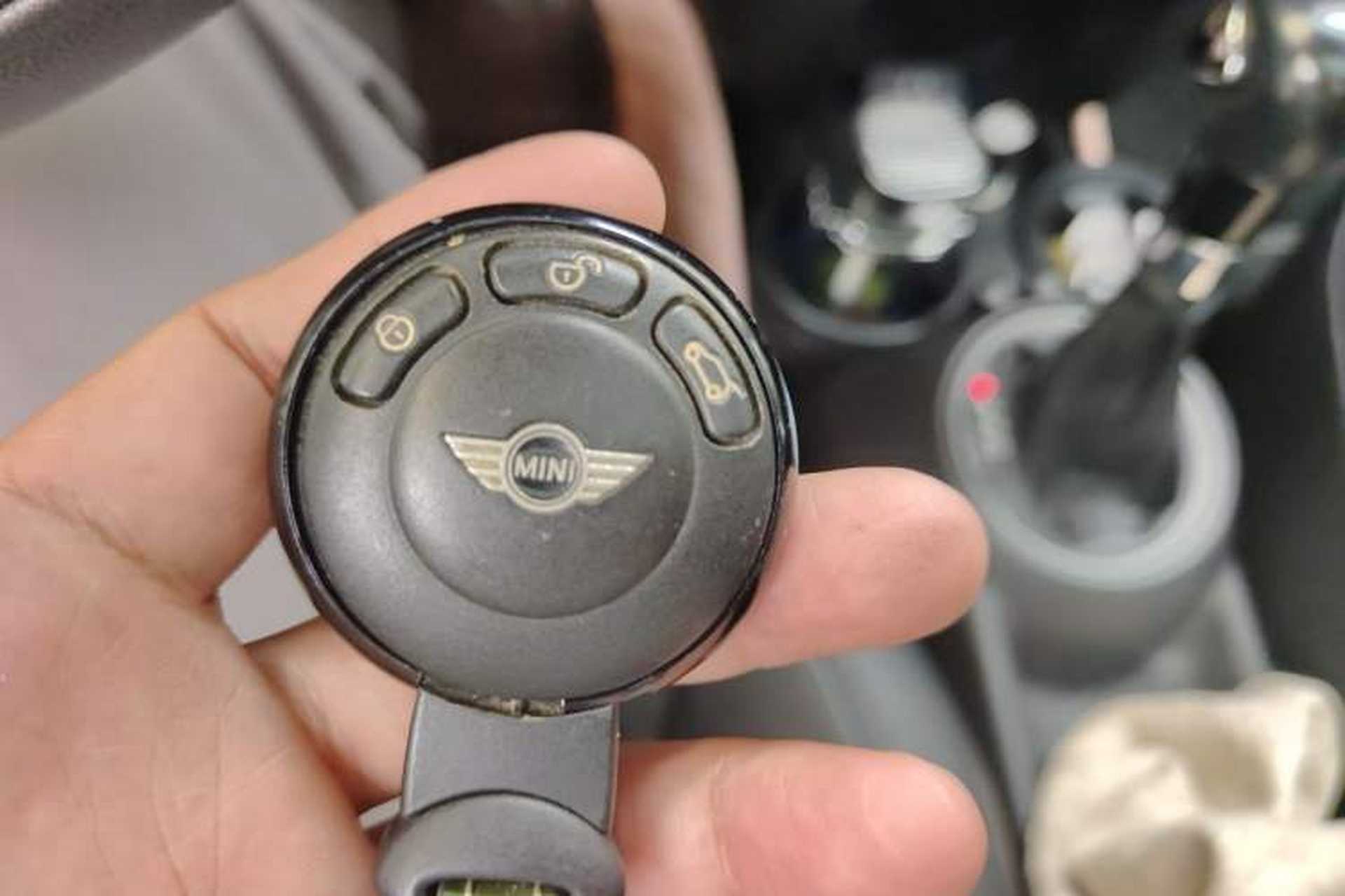 Used MINI 2011 1.6L COOPER Fun Vehicle Key