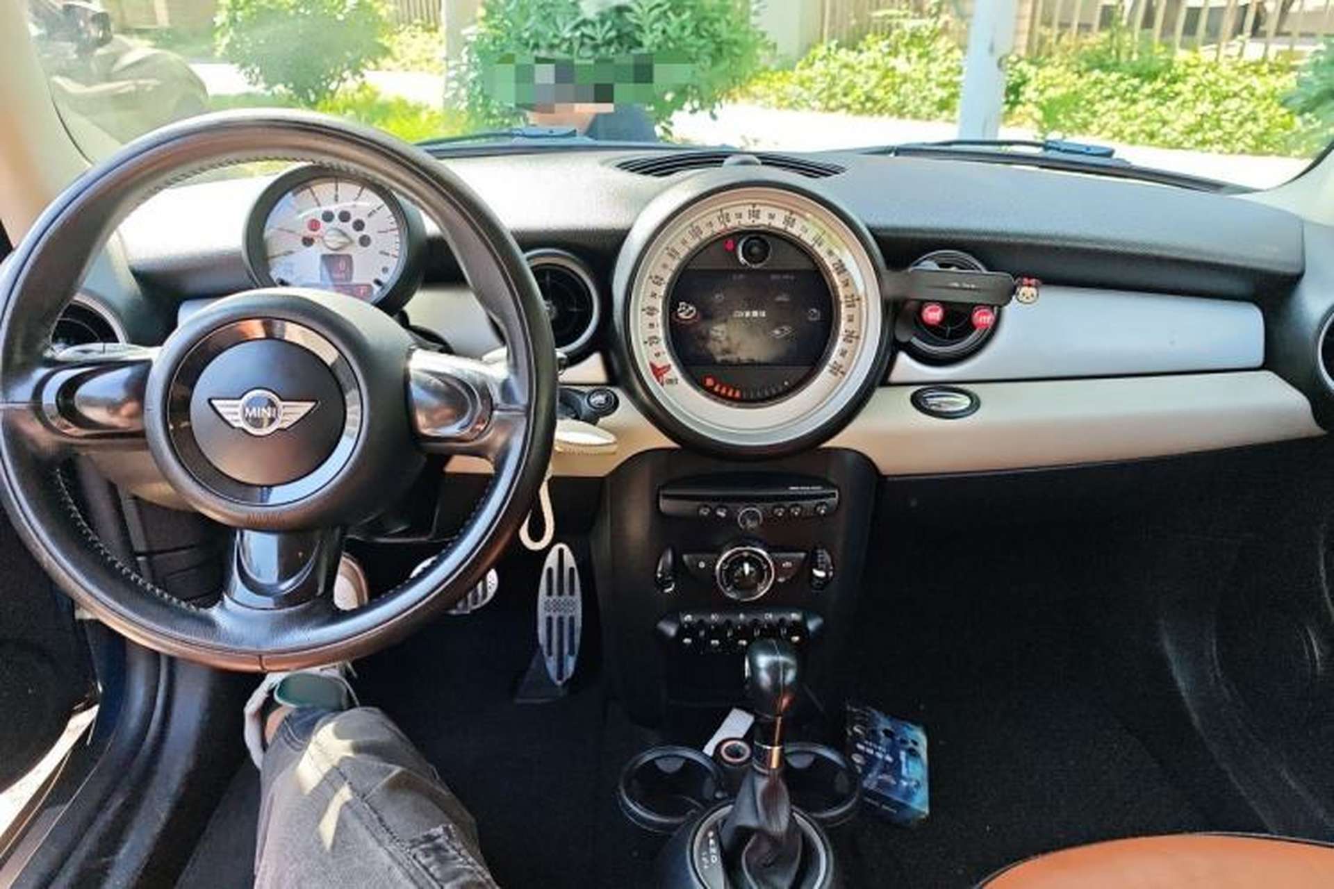 Used MINI 2011 1.6L ONE Center Console