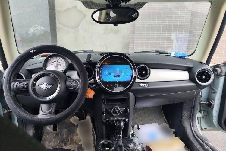 Used MINI 2011 1.6L COOPER Fun Center Console