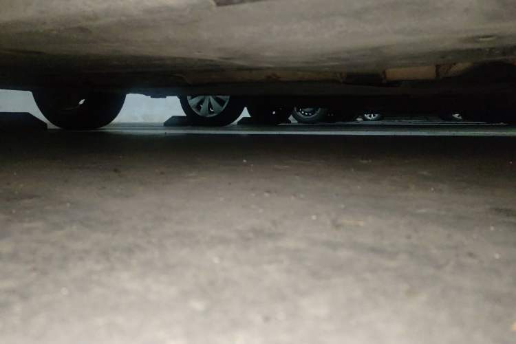 Used MINI 2011 1.6L COOPER Fun Chassis Front Right