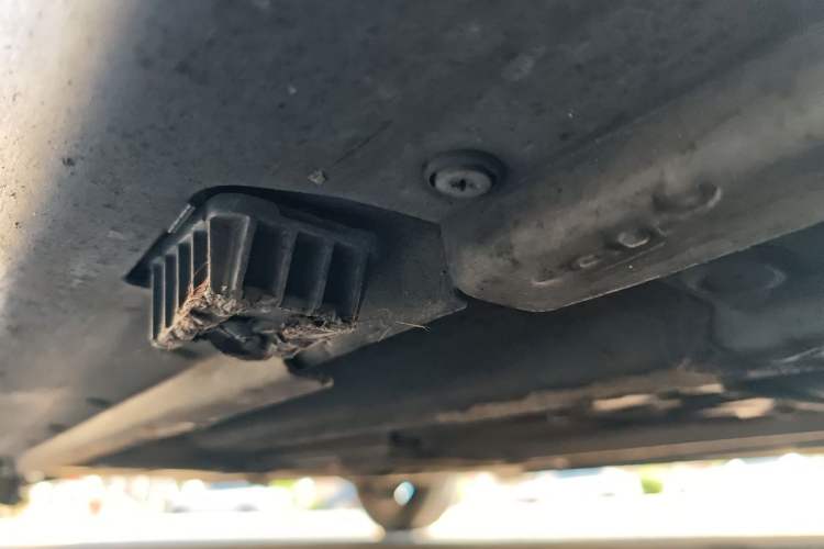 Used MINI 2011 1.6L ONE Chassis Front Right