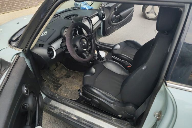Used MINI 2011 1.6L COOPER Fun Driver Seat