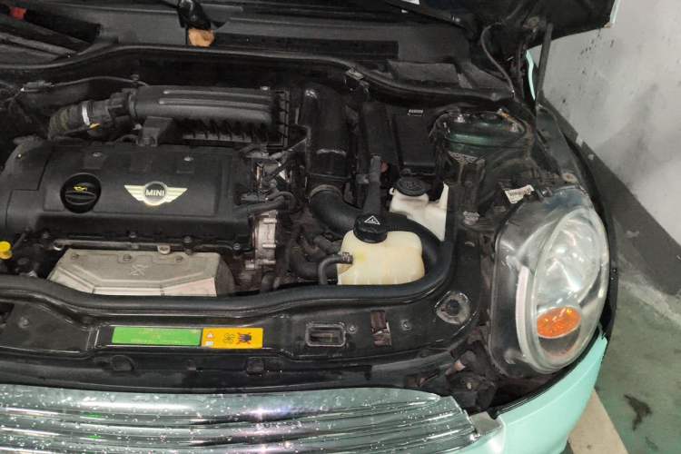 Used MINI 2011 1.6L COOPER Fun Engine Bay Left