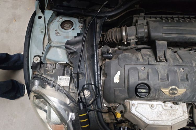 Used MINI 2011 1.6L COOPER Fun Engine Bay Right
