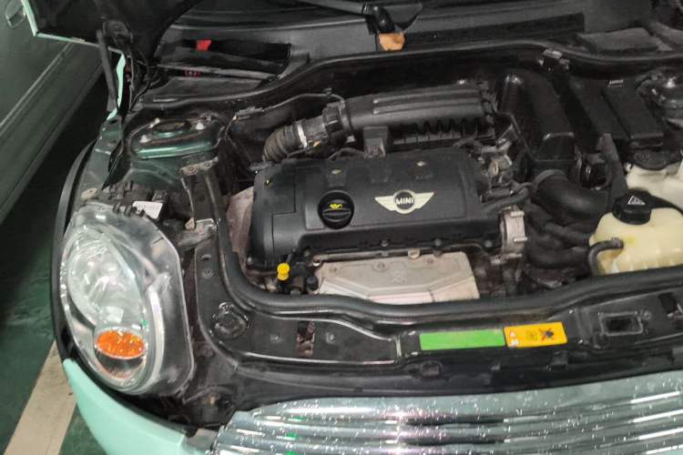 Used MINI 2011 1.6L COOPER Fun Engine Bay Right