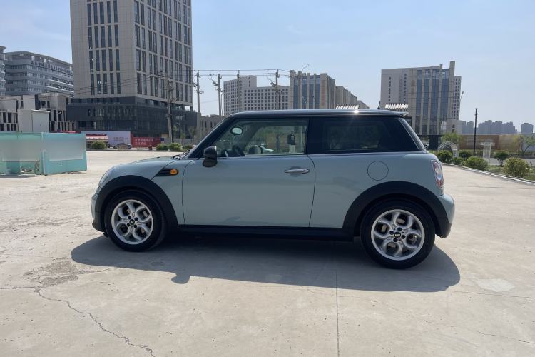 Used MINI 2011 1.6L COOPER Fun Exterior 3
