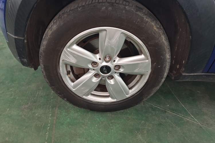 Used MINI 2011 1.6L ONE Exterior 4