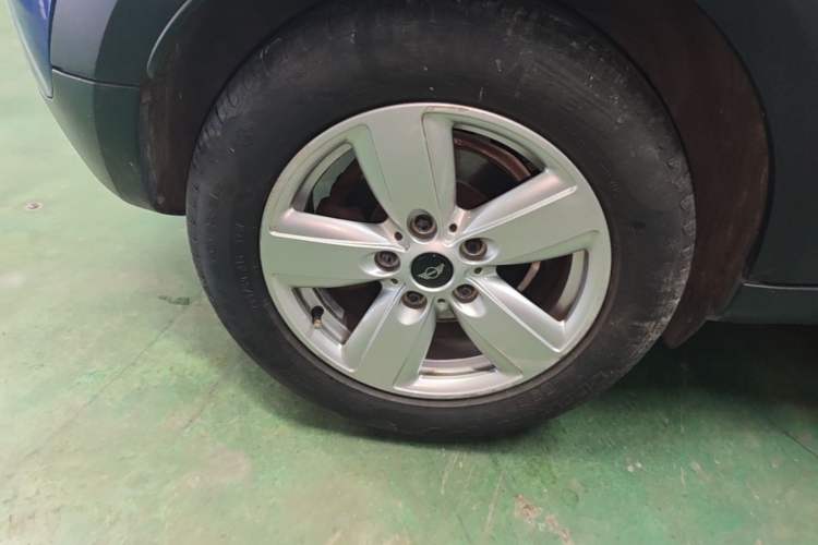 Used MINI 2011 1.6L ONE Exterior 5