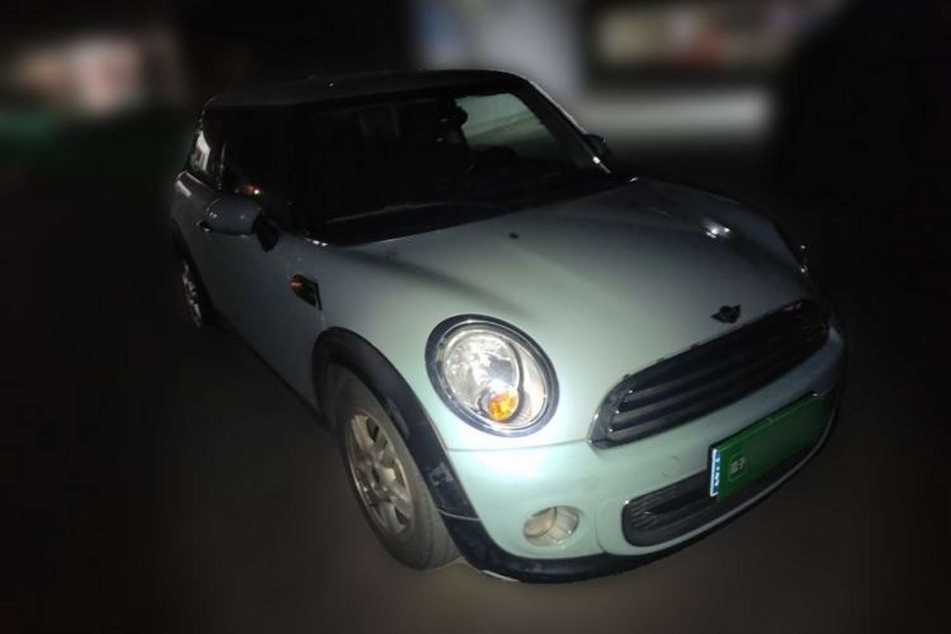 Used MINI 2011 1.6L ONE Front Right 45 Deg
