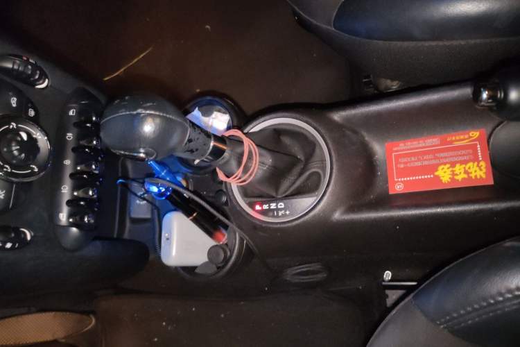 Used MINI 2011 1.6L COOPER Fun Gear Lever