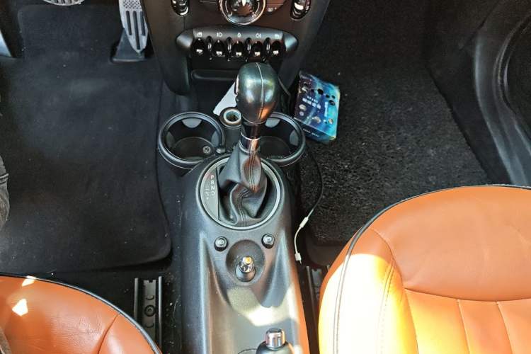 Used MINI 2011 1.6L ONE Gear Lever