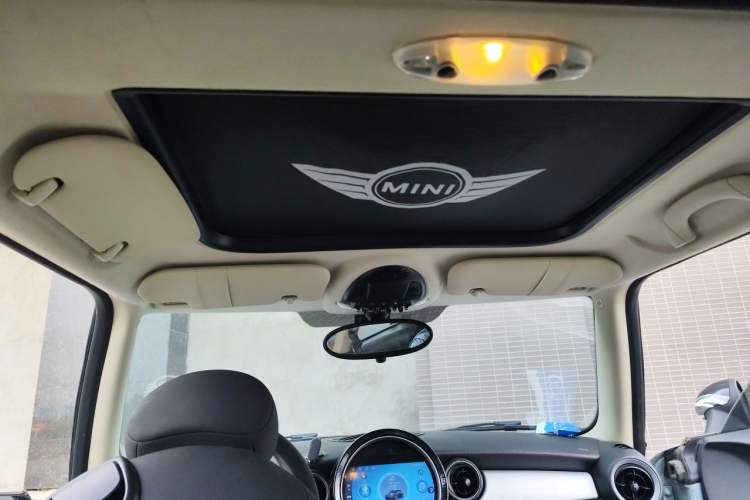 Used MINI 2011 1.6L COOPER Fun Headliner