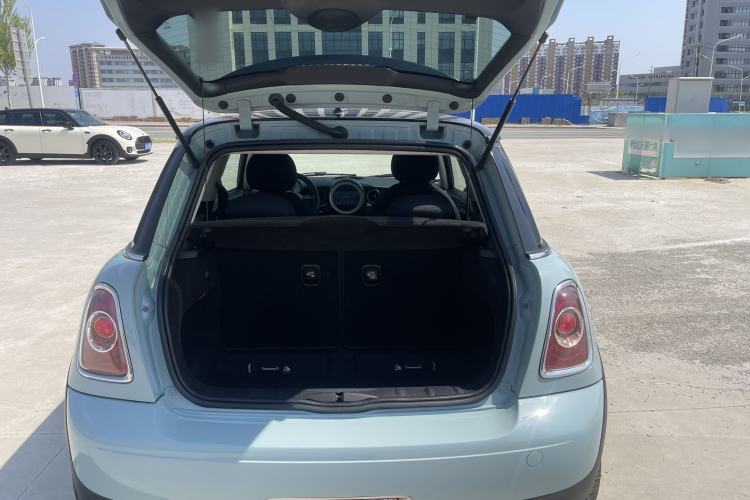 Used MINI 2011 1.6L COOPER Fun Interior 8
