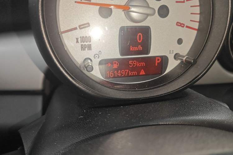 Used MINI 2011 1.6L COOPER Fun Odometer Close Up