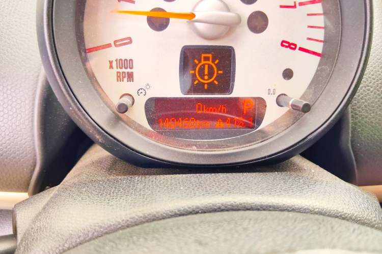 Used MINI 2011 1.6L ONE Odometer Close Up