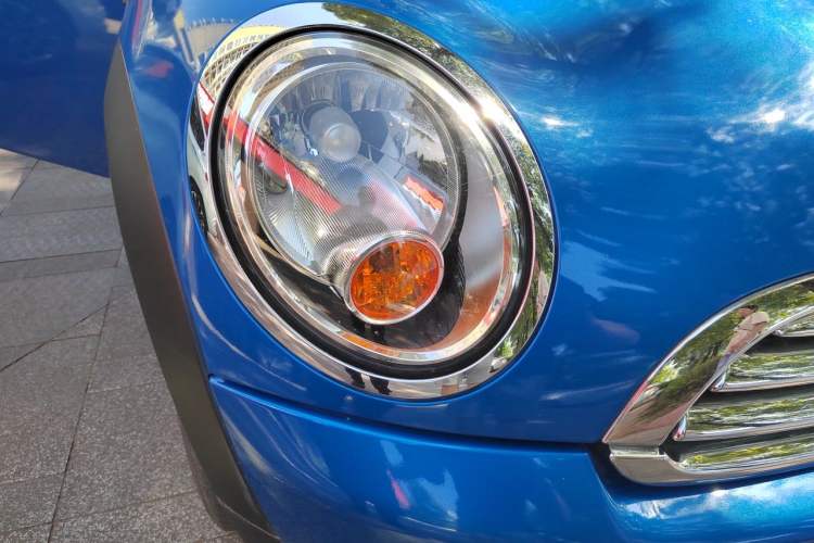 Used MINI 2011 1.6L COOPER Fun Right Front Headlight