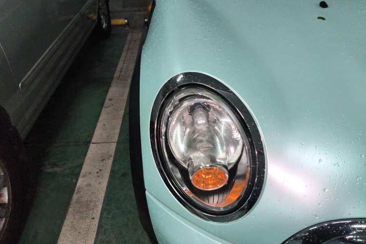 Used MINI 2011 1.6L COOPER Fun Right Front Headlight