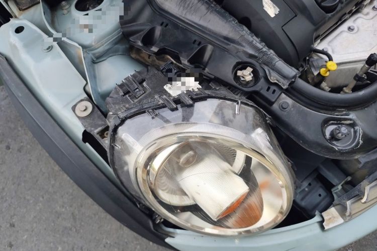 Used MINI 2011 1.6L COOPER Fun Right Front Headlight