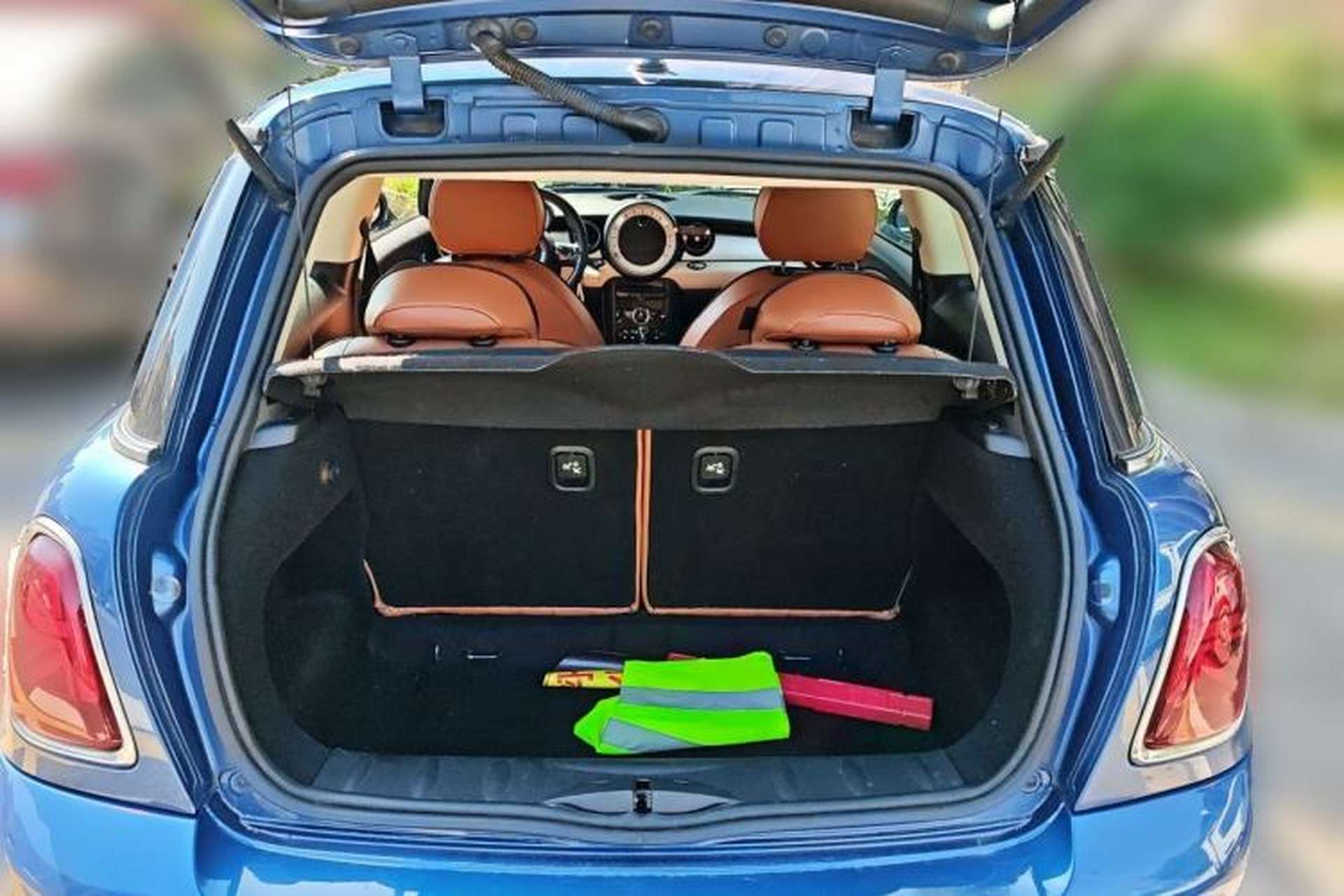 Used MINI 2011 1.6L ONE Trunk