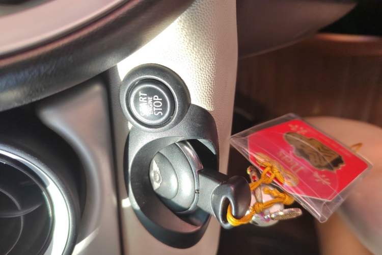 Used MINI 2011 1.6L COOPER Fun Vehicle Key
