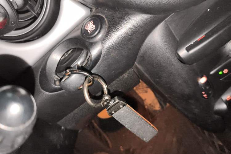 Used MINI 2011 1.6L COOPER Fun Vehicle Key
