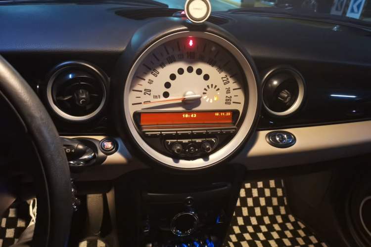 Used MINI 2011 1.6L COOPER CABRIO Audio And AC Panel