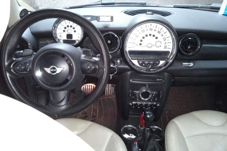 Used MINI 2011 1.6T COOPER S Center Console
