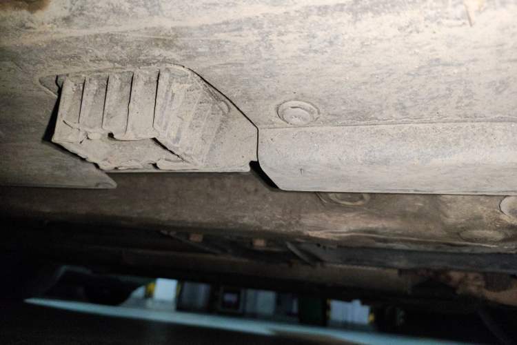 Used MINI 2011 1.6L COOPER Fun Chassis Front Right