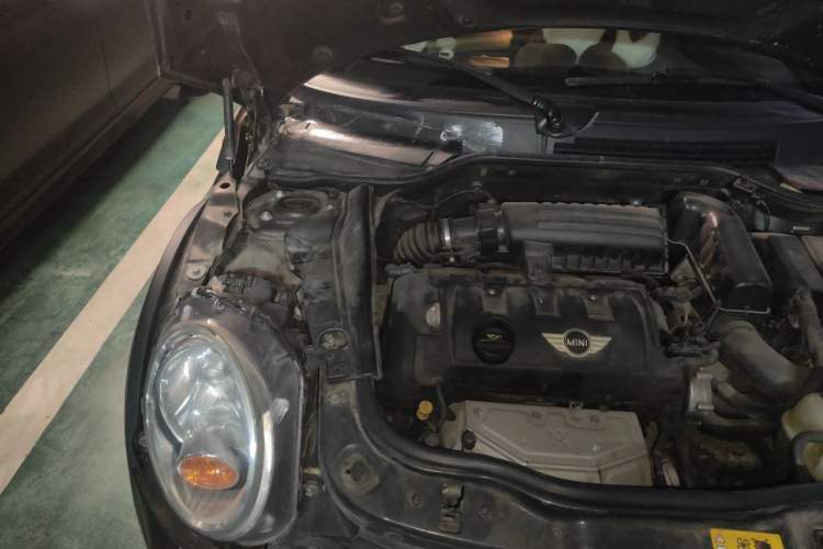 Used MINI 2011 1.6L COOPER Fun Engine Bay Right