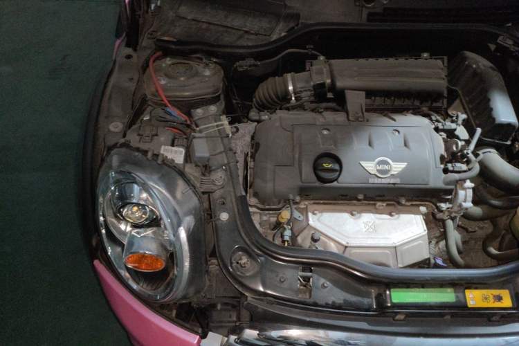 Used MINI 2011 1.6L COOPER Fun Engine Bay Right