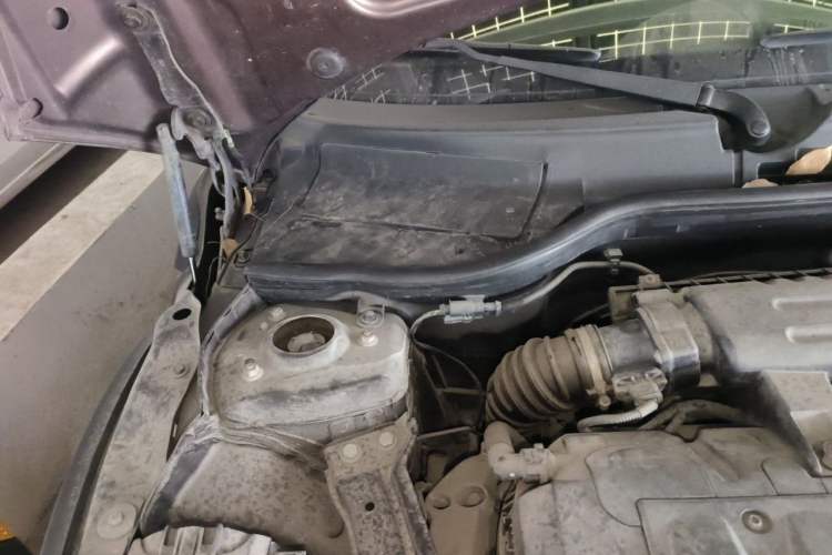 Used MINI 2011 1.6L ONE Engine Bay Right
