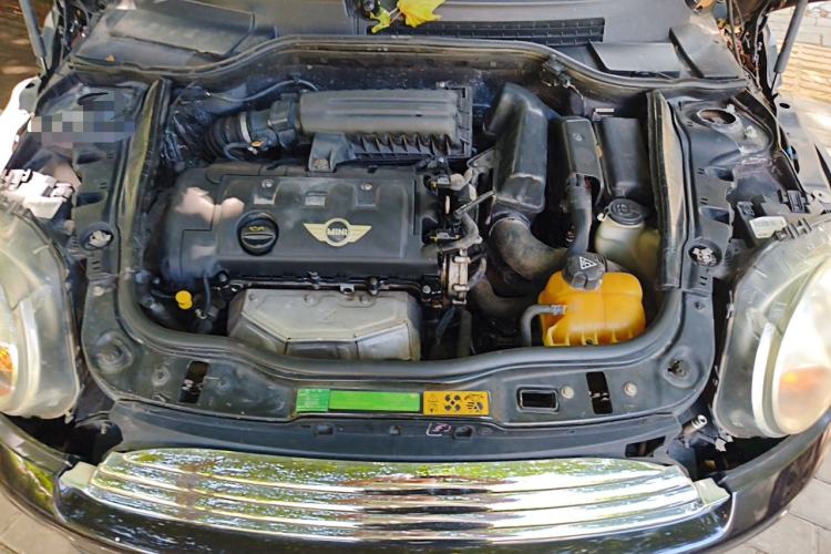 Used MINI 2011 1.6L COOPER Fun Engine Bay