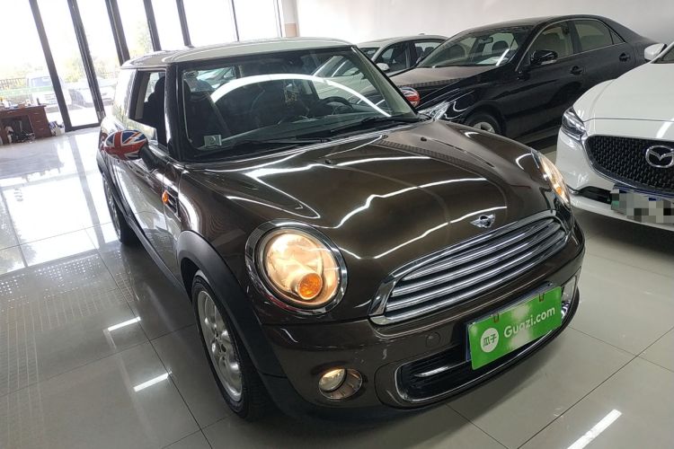Used MINI 2011 1.6L COOPER Fun Front Right 45 Deg