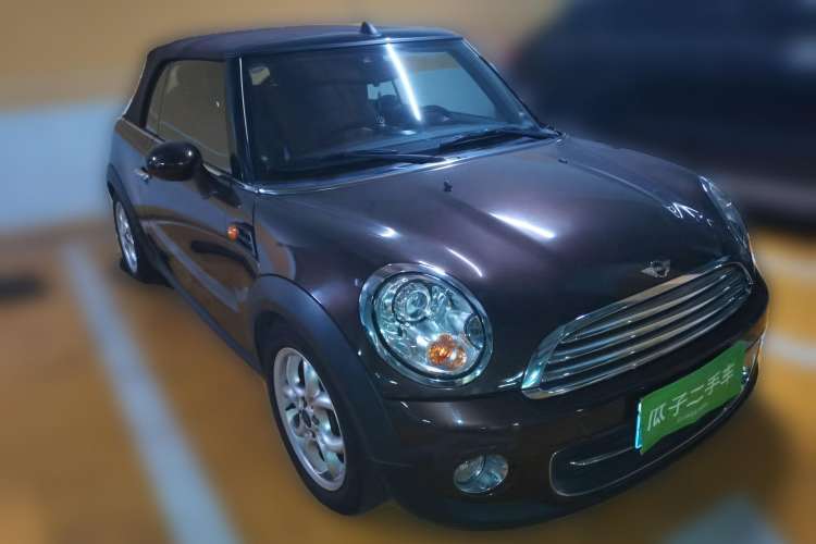 Used MINI 2011 1.6L COOPER CABRIO Front Right 45 Deg