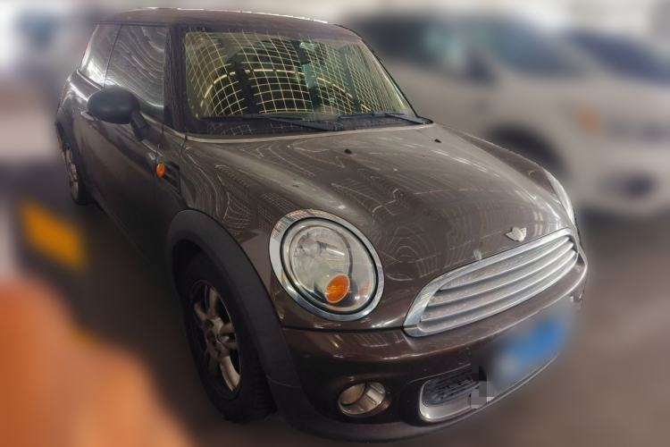 Used MINI 2011 1.6L ONE Front Right 45 Deg