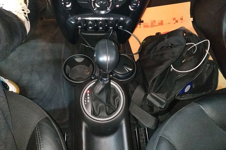 Used MINI 2011 1.6L COOPER Fun Gear Lever