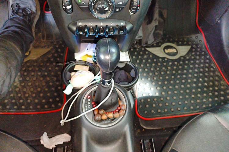 Used MINI 2011 1.6L COOPER Fun Gear Lever
