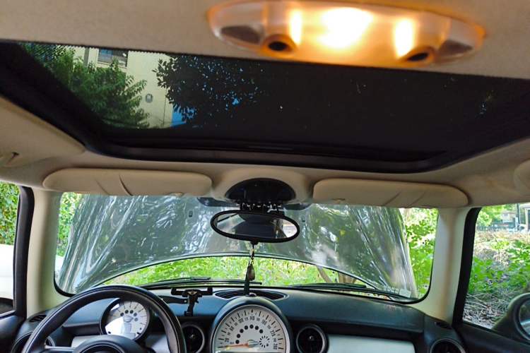 Used MINI 2011 1.6L COOPER Fun Headliner