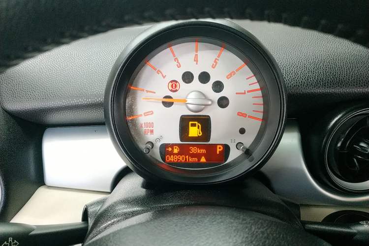 Used MINI 2011 1.6L COOPER Fun Instrument Cluster
