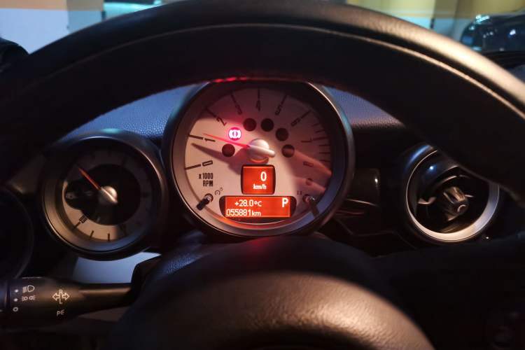 Used MINI 2011 1.6L COOPER CABRIO Instrument Cluster
