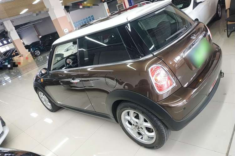 Used MINI 2011 1.6L COOPER Fun Left Side